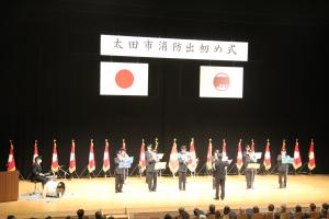 太田市消防団ラッパ隊による演奏
