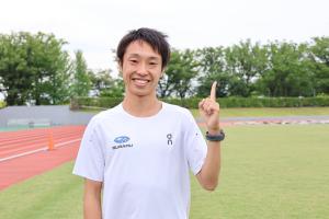 梶谷選手　指差し