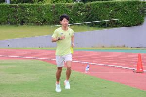 走る清水選手