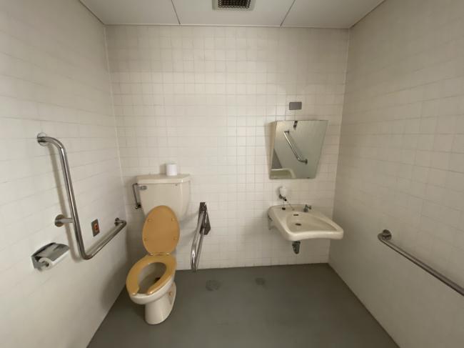 太田市武道館トイレ改修_着工前_1-3