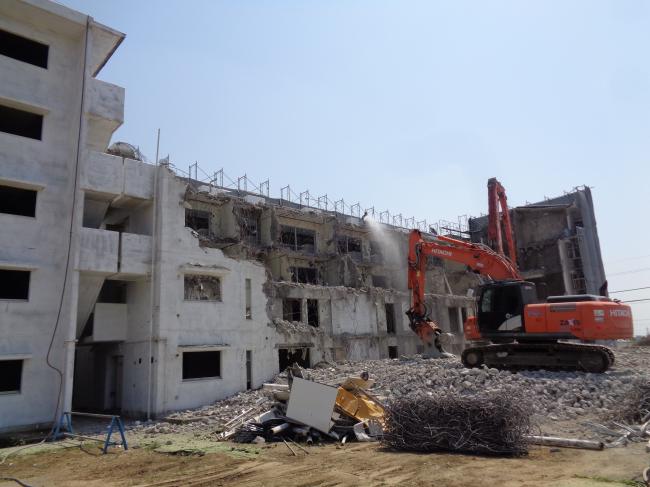 大島市営住宅79-AB棟解体_工事中1
