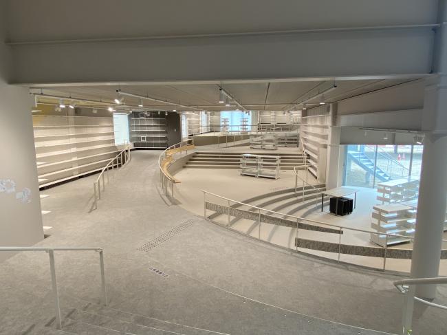 エアリスベース_内観3_新田図書館