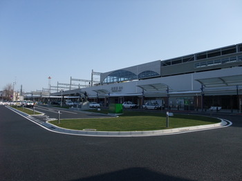 太田駅北口駅前広場の画像2