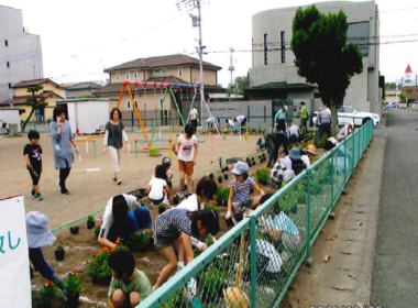 花植え作業