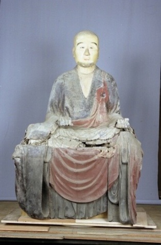 長楽寺の塑造開山栄朝禅師坐像