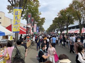 令和4年度交流都市物産市会場の全体の様子2