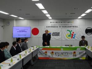 委員長あいさつ